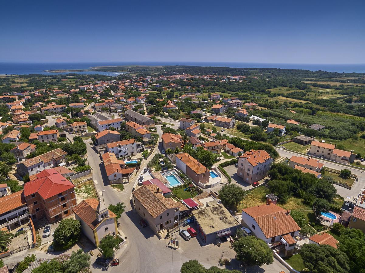 Apartments Ceh Ližnjan 외부 사진